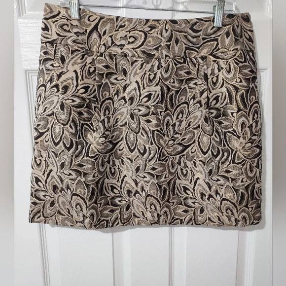 Ann Taylor LOFT Brown and Gold Pleated Brocade Skirt in Size 12 - Picture 1 of 10